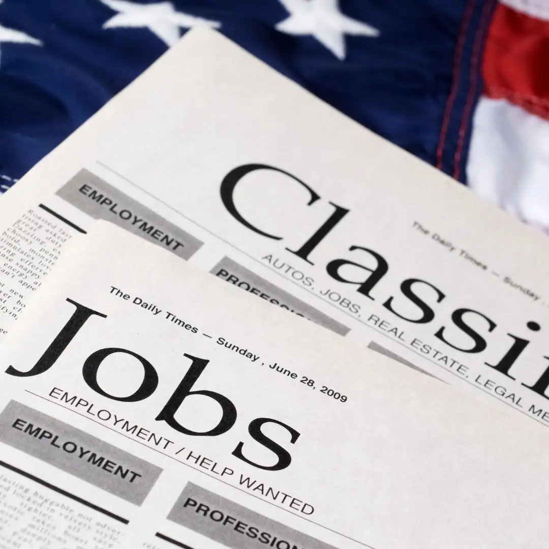 Steady job market keeps Fed on hold amid tariff uncertainty